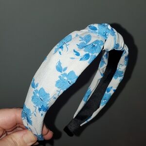 New handmade boutique floral top knot flexible wide headband blue/white